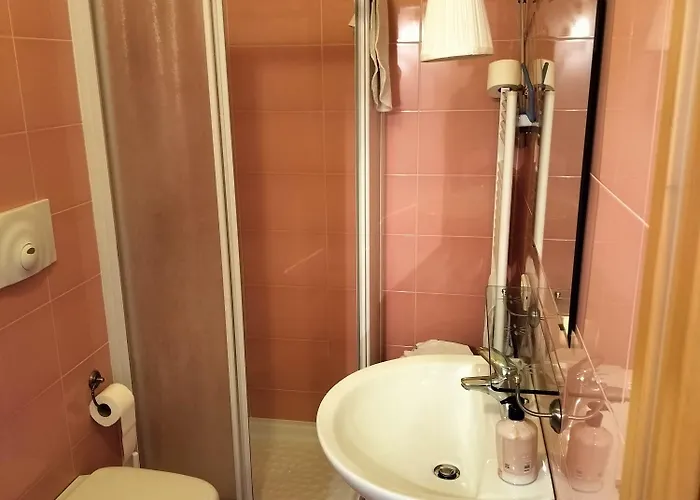 Regina Hotel *